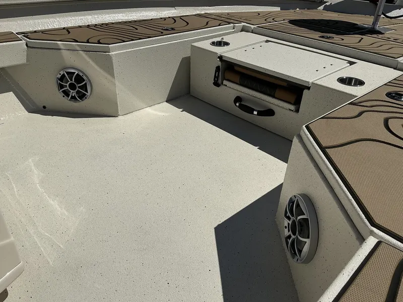 Slide: The Image of Xpress H24B Bay 2026 - 4