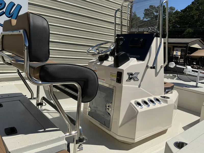 Slide: The Image of Xpress H20B Bay 2026 - 10