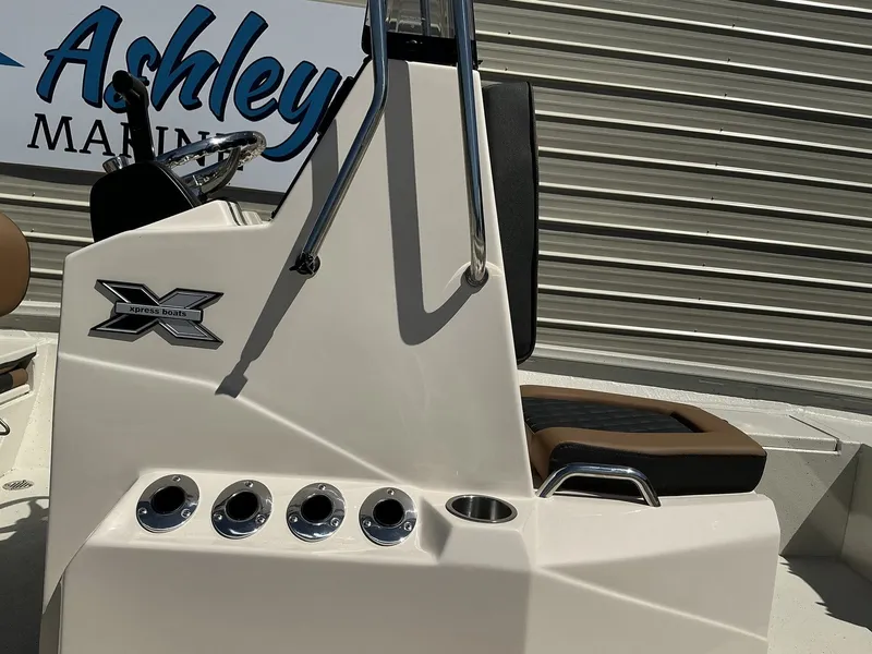 Slide: The Image of Xpress H20B Bay 2026 - 5