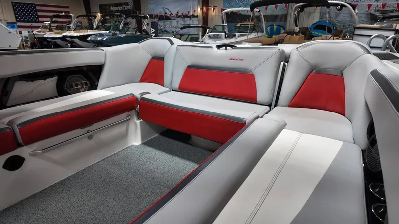 Slide: The Image of MasterCraft XStarS 2022 - 13
