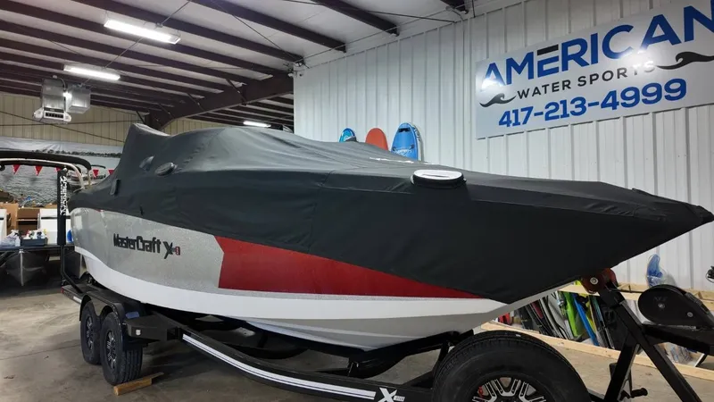 Slide: The Image of MasterCraft XStarS 2022 - 20