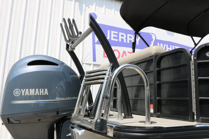 Slide: The Image of Berkshire 22 CL Sts 2017 - 10