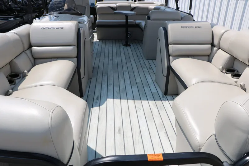 Slide: The Image of Berkshire 22 CL Sts 2017 - 16