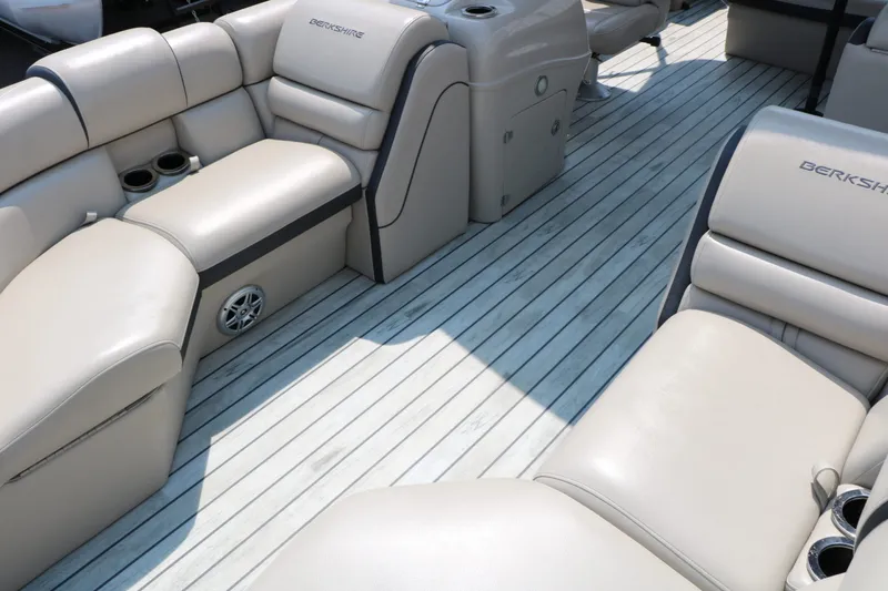 Slide: The Image of Berkshire 22 CL Sts 2017 - 19