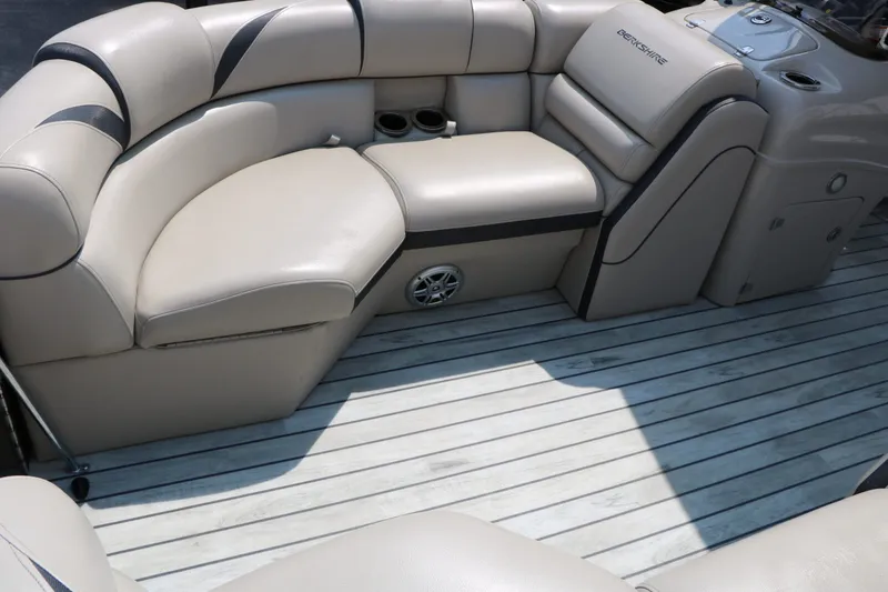 Slide: The Image of Berkshire 22 CL Sts 2017 - 20