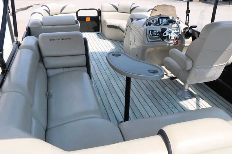 Slide: The Image of Berkshire 22 CL Sts 2017 - 22