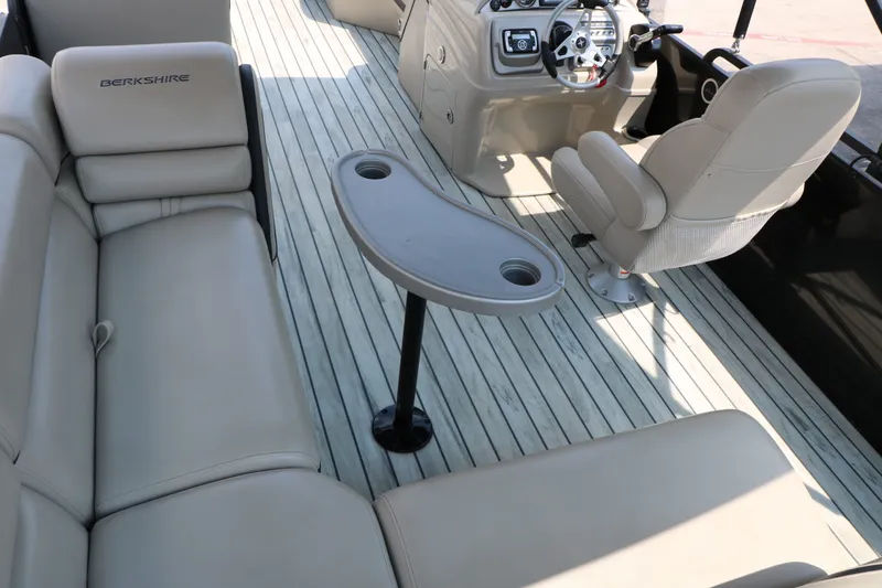 Slide: The Image of Berkshire 22 CL Sts 2017 - 28