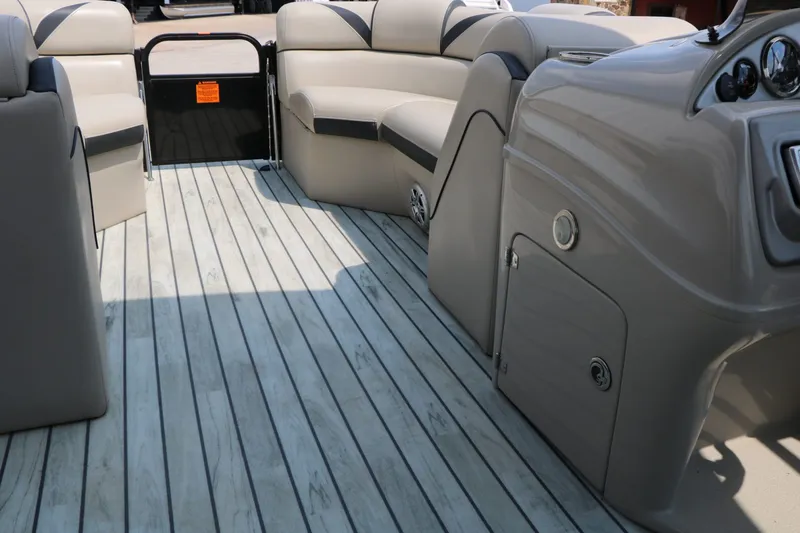 Slide: The Image of Berkshire 22 CL Sts 2017 - 31