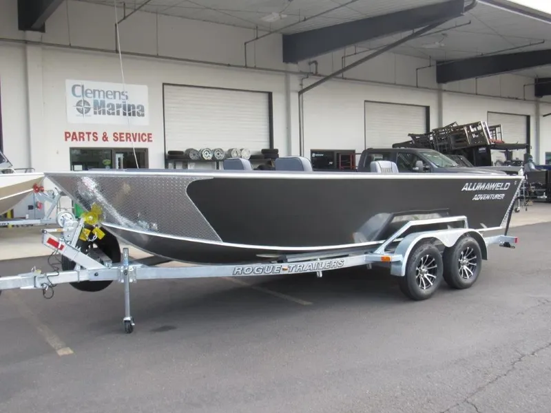 The Image of Alumaweld Adventurer 20 2026 - 1