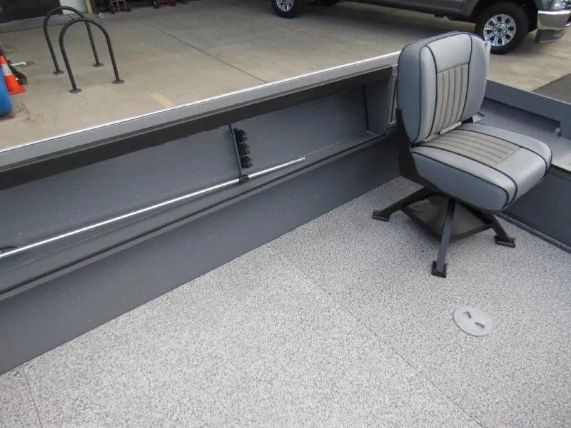 Slide: The Image of Alumaweld Adventurer 20 2026 - 10