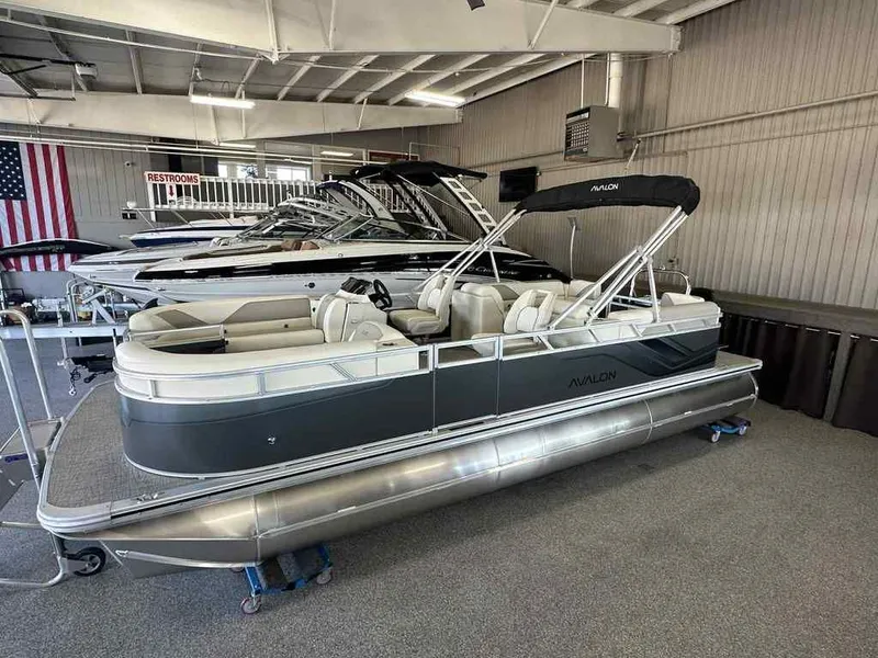 The Image of Avalon Venture 2385 QL 2026 - 1