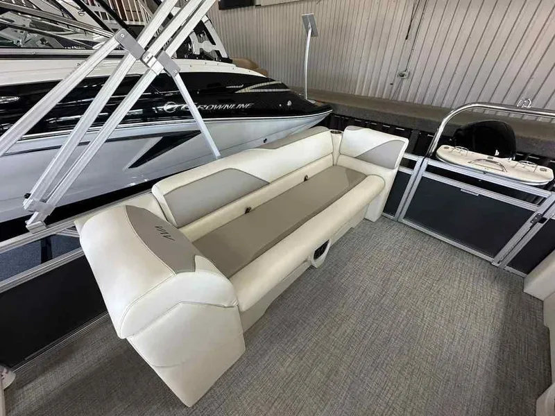 Slide: The Image of Avalon Venture 2385 QL 2026 - 14