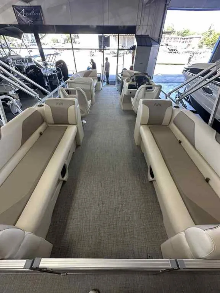 Slide: The Image of Avalon Venture 2385 QL 2026 - 15