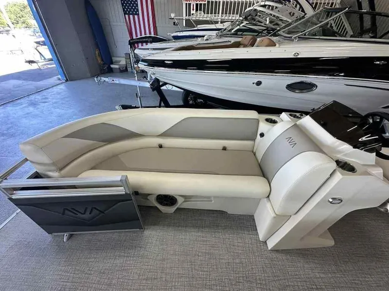 Slide: The Image of Avalon Venture 2385 QL 2026 - 4