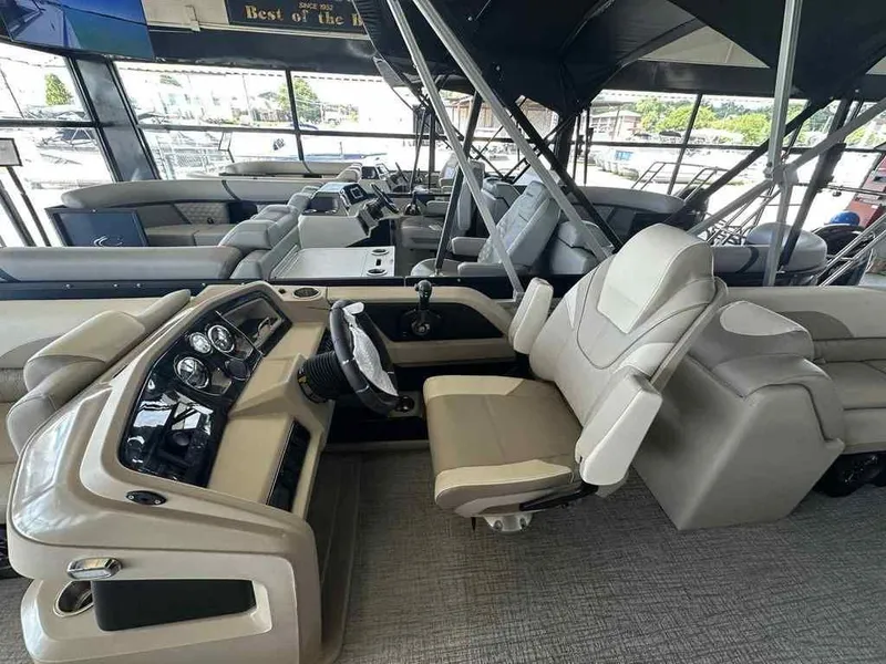 Slide: The Image of Avalon LSZ Quad Lounge - 23' 2026 - 6