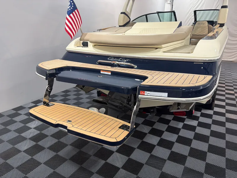 Slide: The Image of Chris-Craft Sportster 25 2026 - 5
