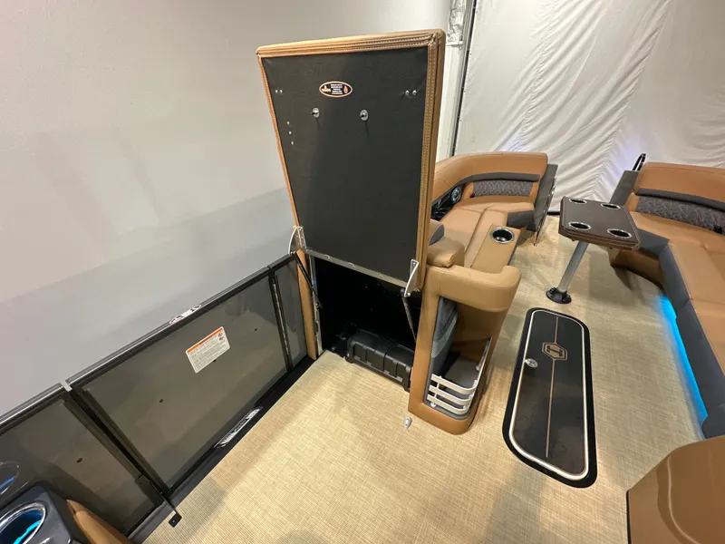 Slide: The Image of Harris Grand Mariner 250 2026 - 14