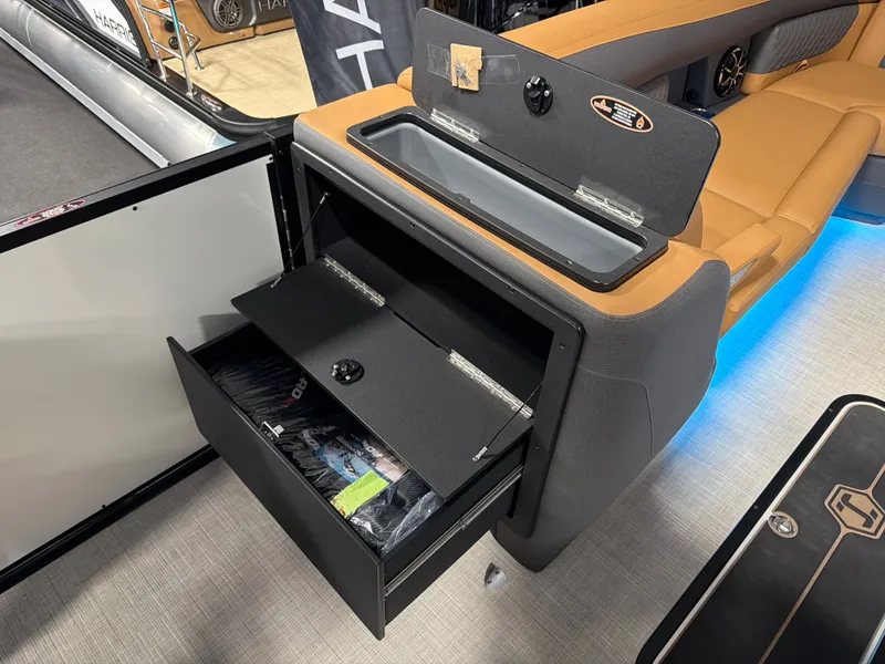 Slide: The Image of Harris Sunliner 250 2026 - 11