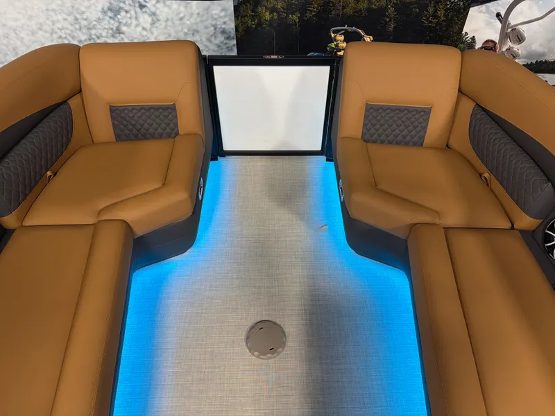 Slide: The Image of Harris Sunliner 250 2026 - 6