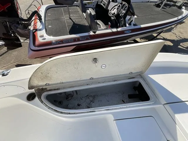 Slide: The Image of NauticStar 2200 Sport 2016 - 11