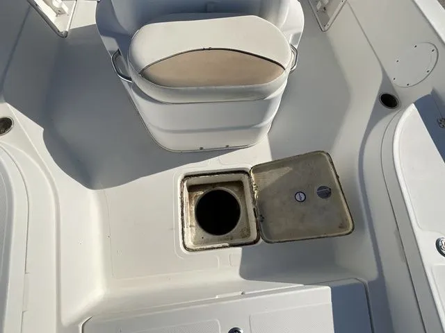 Slide: The Image of NauticStar 2200 Sport 2016 - 14