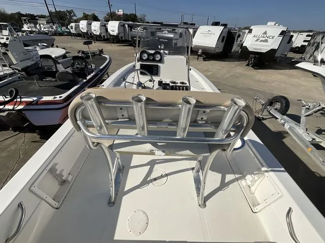 Slide: The Image of NauticStar 2200 Sport 2016 - 19