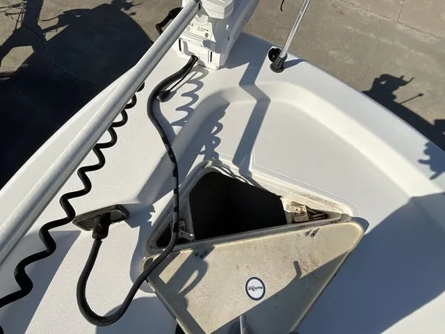 Slide: The Image of NauticStar 2200 Sport 2016 - 8