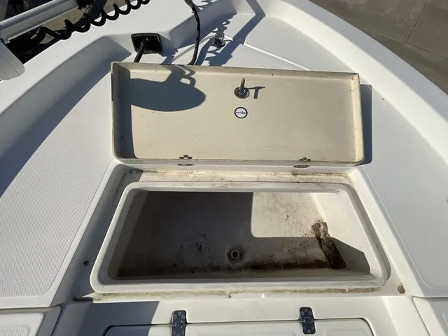 Slide: The Image of NauticStar 2200 Sport 2016 - 9