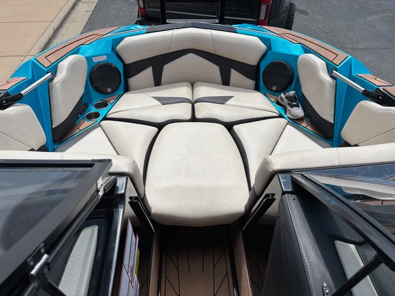 Slide: The Image of Centurion Fi 25 2021 - 14