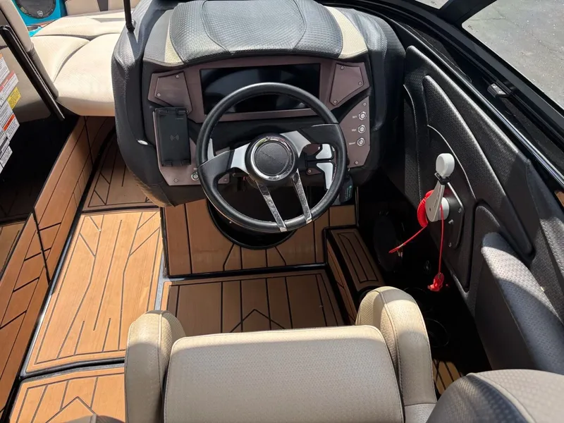 Slide: The Image of Centurion Fi 25 2021 - 16