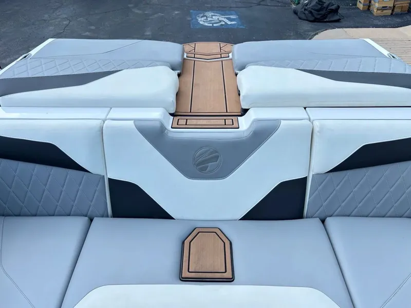 Slide: The Image of Tigé Z3 2022 - 15