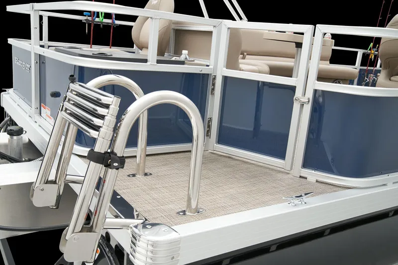 Slide: The Image of Ranger Boats Reata 200F 2024 - 48