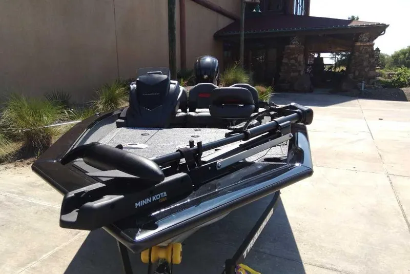 Slide: The Image of 2026 Tracker Pro Team 175 Crappie Edition boat with Minn Kota trolling motor. - 10