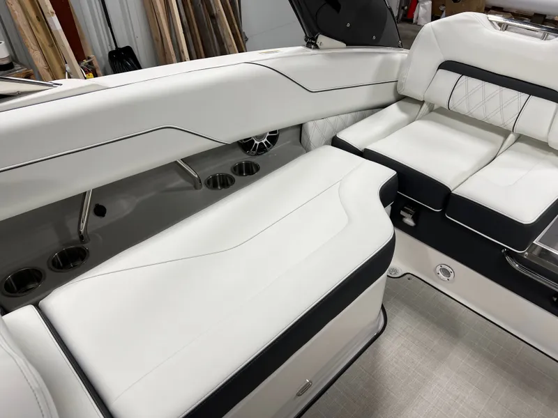 Slide: The Image of Regal LS4 2023 - 3