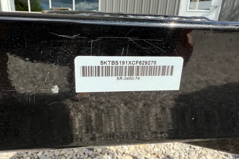 Slide: The Image of Barcode and serial number on 2012 Bayliner 175 boat trailer. - 18