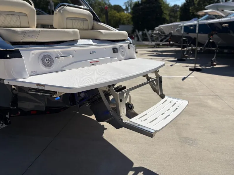 Slide: The Image of Regal LS6 2019 - 10