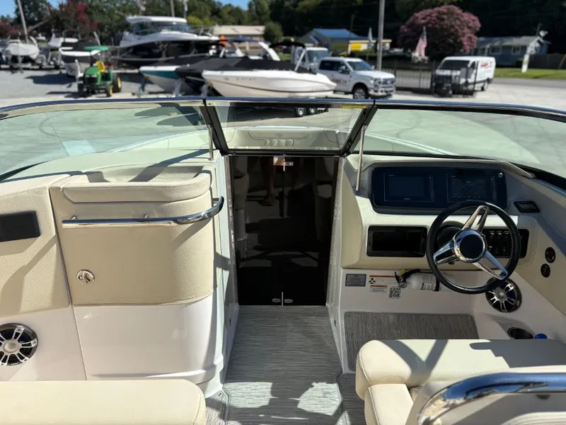 Slide: The Image of Regal LS6 2019 - 32