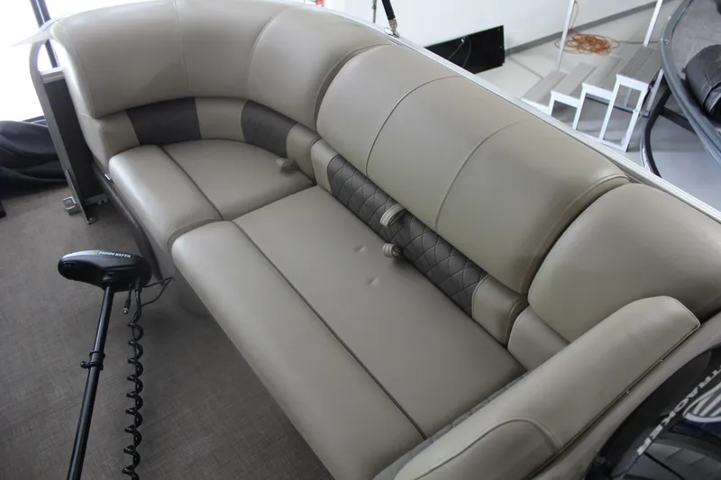 Slide: The Image of Luxurious seating on 2023 Sun Tracker Party Barge 22 RF DLX pontoon boat. - 23