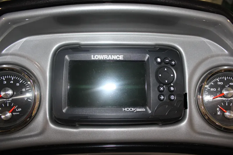 Slide: The Image of Dashboard of 2023 Sun Tracker Party Barge 22 RF DLX with Lowrance Hook Reveal display. - 5