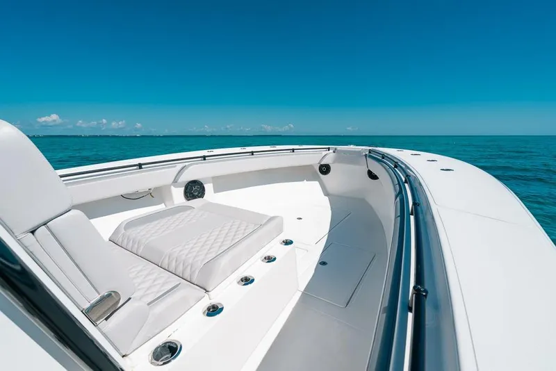 Slide: The Image of 2024 SeaHunter 39 Tournament boat with luxurious seating on open ocean. - 35