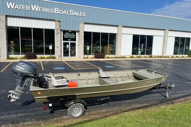 Slide: The Image of 2008 Crestliner CR 1648 boat with Yamaha motor at Water Werks Boat Sales. - 2