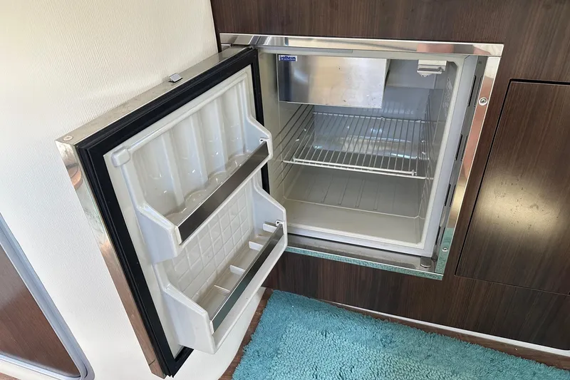 Slide: The Image of 2016 Regal 35 Sport Coupe - 11