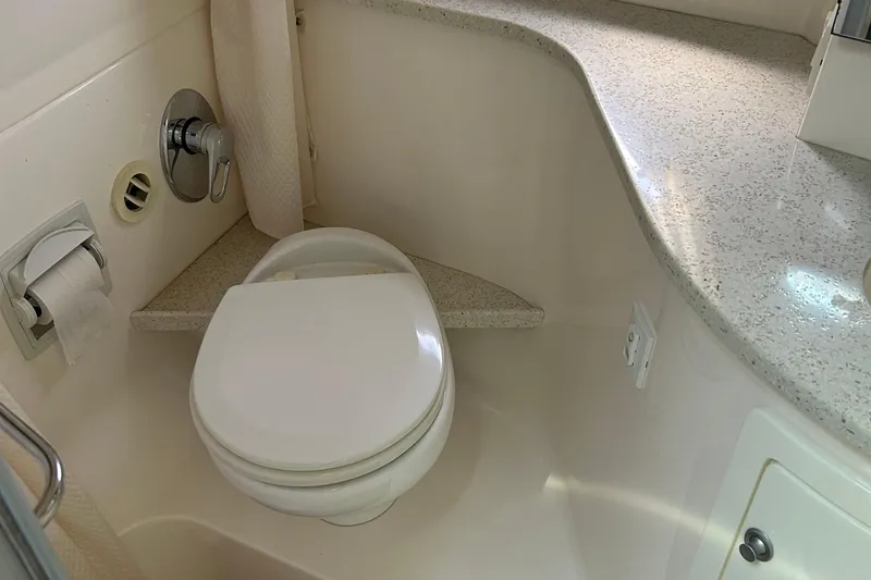 Slide: The Image of 2016 Regal 35 Sport Coupe - 19