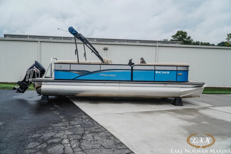 The Image of Manitou 23 Aurora 2020 - 1