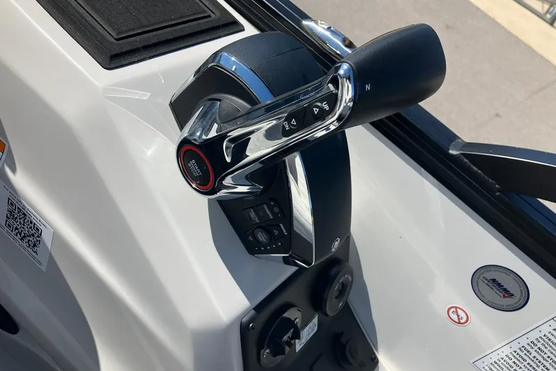 Slide: The Image of Throttle control of 2023 Barletta CORSA 25UE boat, featuring sleek design and modern controls. - 11