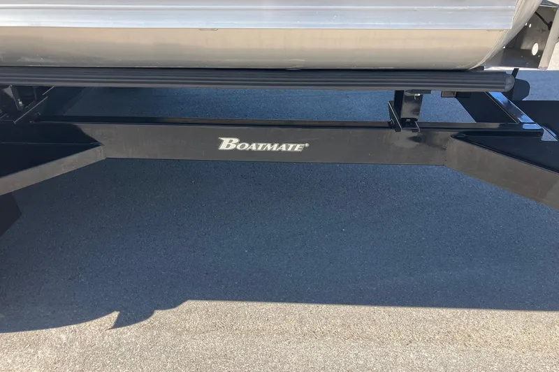 Slide: The Image of 2023 Barletta CORSA 25UE on Boatmate trailer, close-up view. - 24