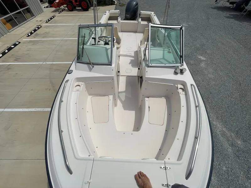 Slide: The Image of Grady-White Tournament 22 2001 - 8