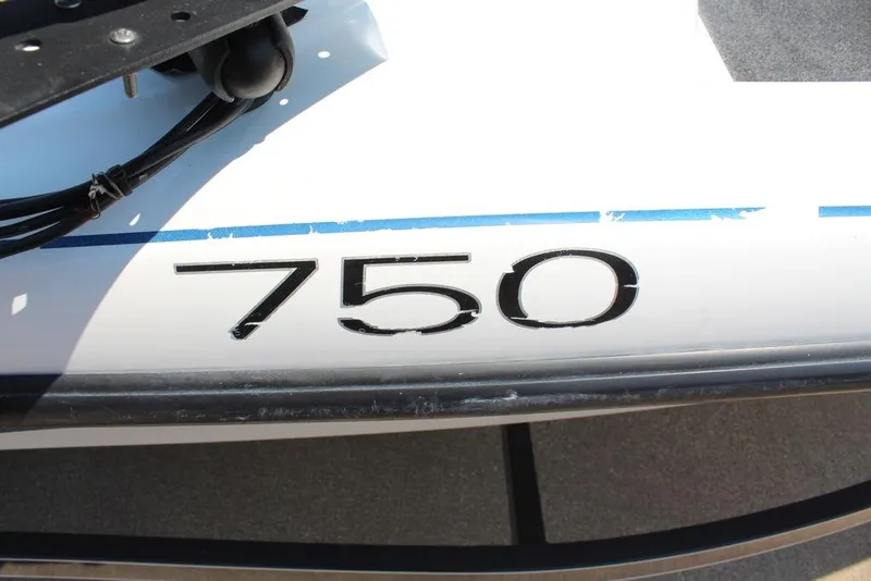 Slide: The Image of Close-up of 2006 Nitro NX 750 boat hull with "750" marking. - 10