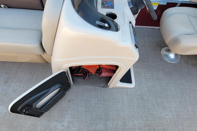 Slide: The Image of Storage compartment on 2019 Sun Tracker Party Barge 24 DLX boat. - 26