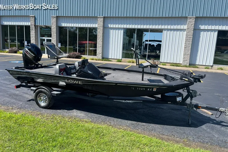 Slide: The Image of 2019 Lowe Stinger 175C boat on trailer outside Water Werks Boat Sales. - 0